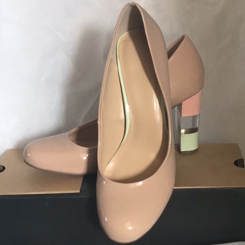 Nude heels with heel detail
